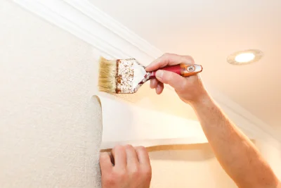 Pose de papier peint à Collandres-Quincarnon — revêtements muraux et toiles de verre